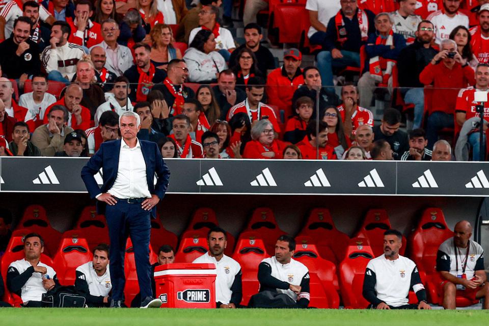 他甚至激动 他甚至激动